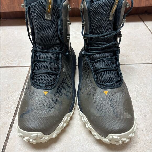 Under Armour HOVR Dawn WP 2.0 Camo Boots Men's Sz 8 Project Rock 3027739-300 UA - Picture 2 of 4